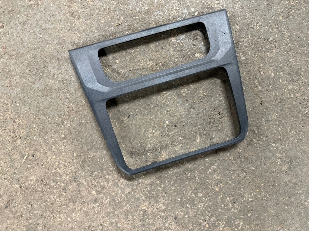 фото №1, Vw caddy рамка решітка захист радіо консолі панелі