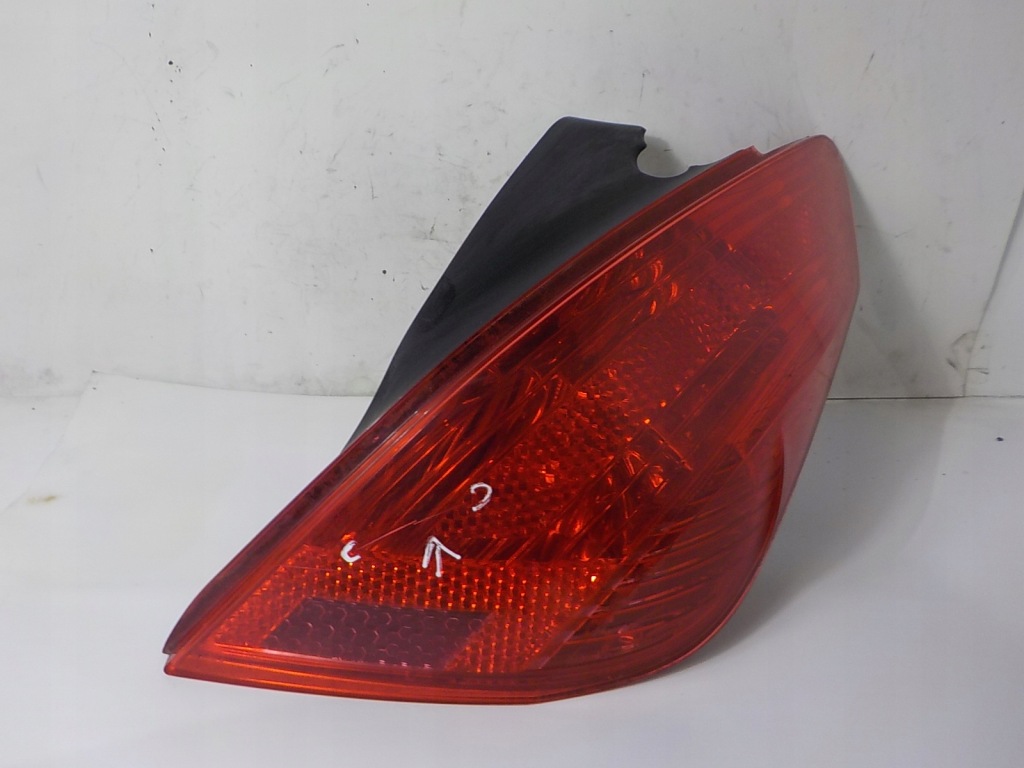Купити Peugeot 308 t7 hb рестайлінг  лампа права задній задня 9646287xt