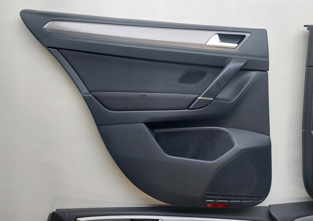 фото №8, Boczeki двері комплект 4 szt vw golf vii sportsvan