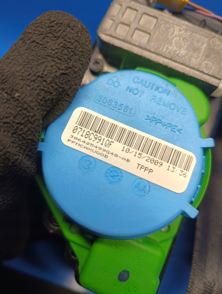 Ремінь безпеки правий перед передній audi q5 Оригінал