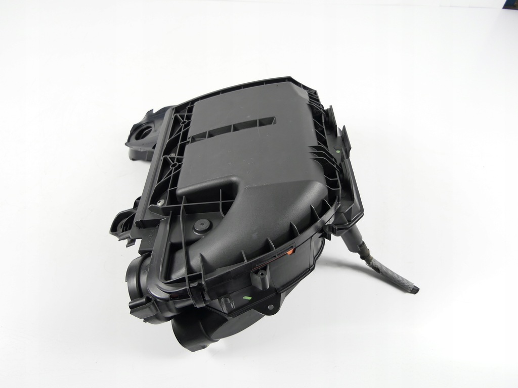 фото №12, Корпус фільтра повітря peugeot 208 2008 i 1.6 e-hdi 1.4 e-hdi citroen c3