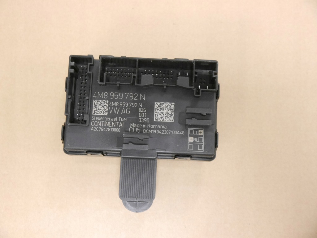 фото №1, Модуль дверь передних p audi оригинальный номер 4m8959792n