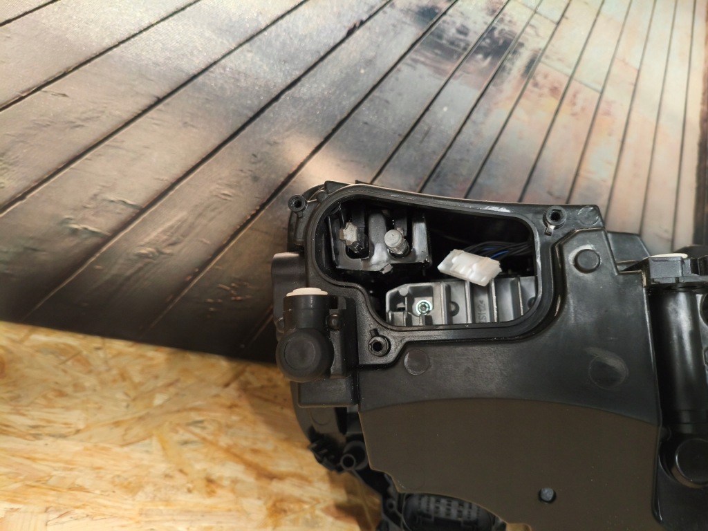 Audi a5 f5 8w6 дорестайлінг  фара ліва америка 8w6941033f фара full led Зі Шроту