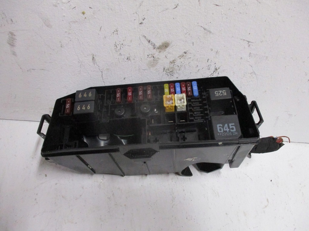 фото №1, Коробка предохранителей vw 2q0927165a