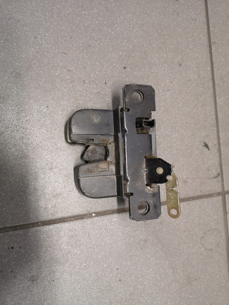 фото №1, Замок крышки багажника vw touareg 7l6827505