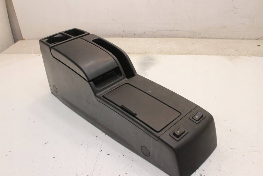 фото №1, Mazda 5 cr lift i 2.0 16v туннель подлокотник бардачок