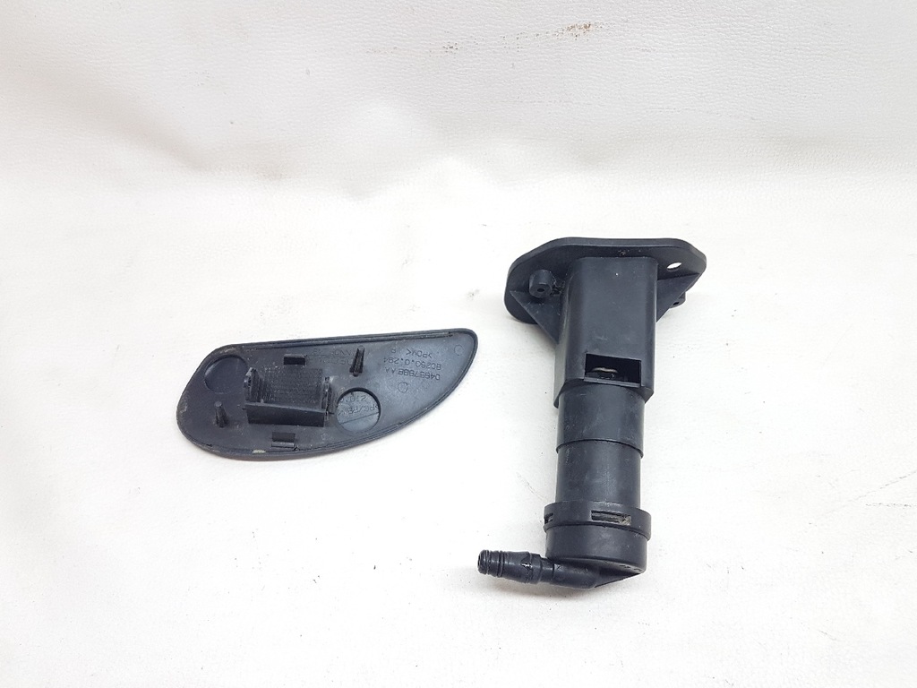 фото №8, Chrysler voyager iv lift 05-08 sprysk заглушка pr