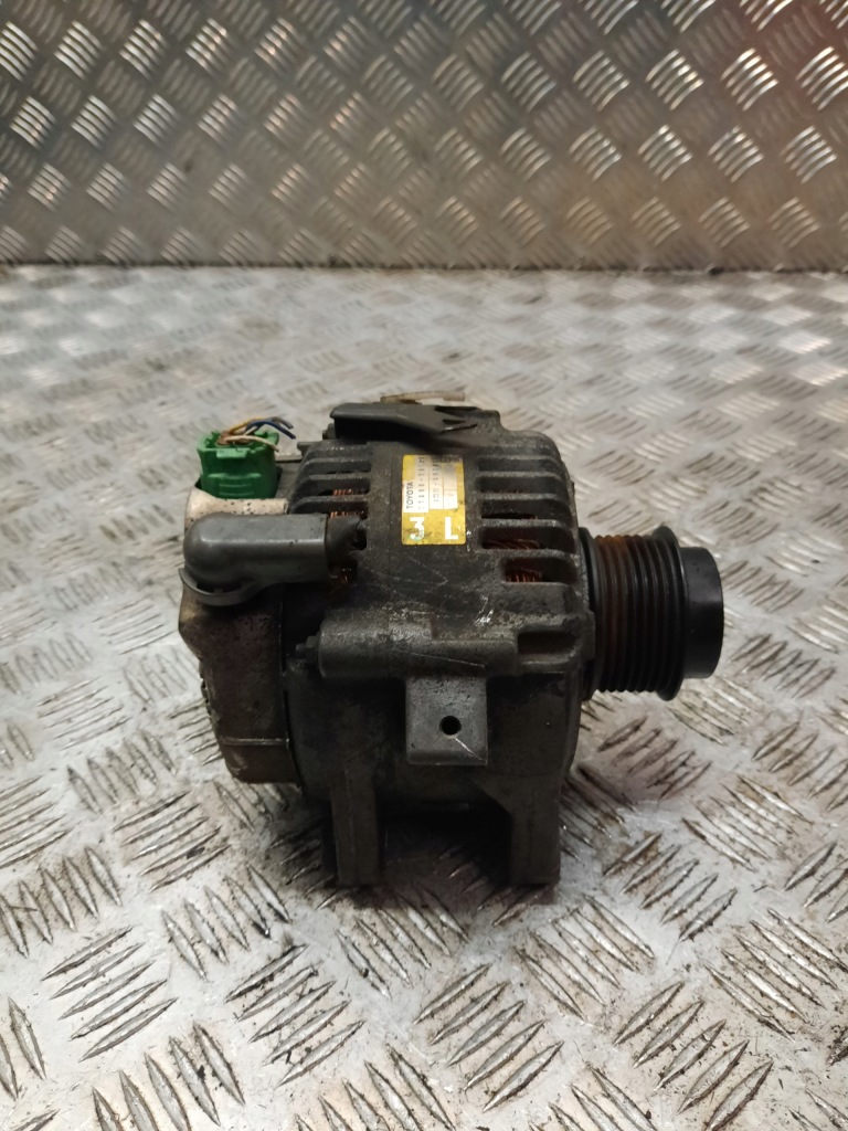 Генератор toyota 27060-28160 102211-0920 Оригинал