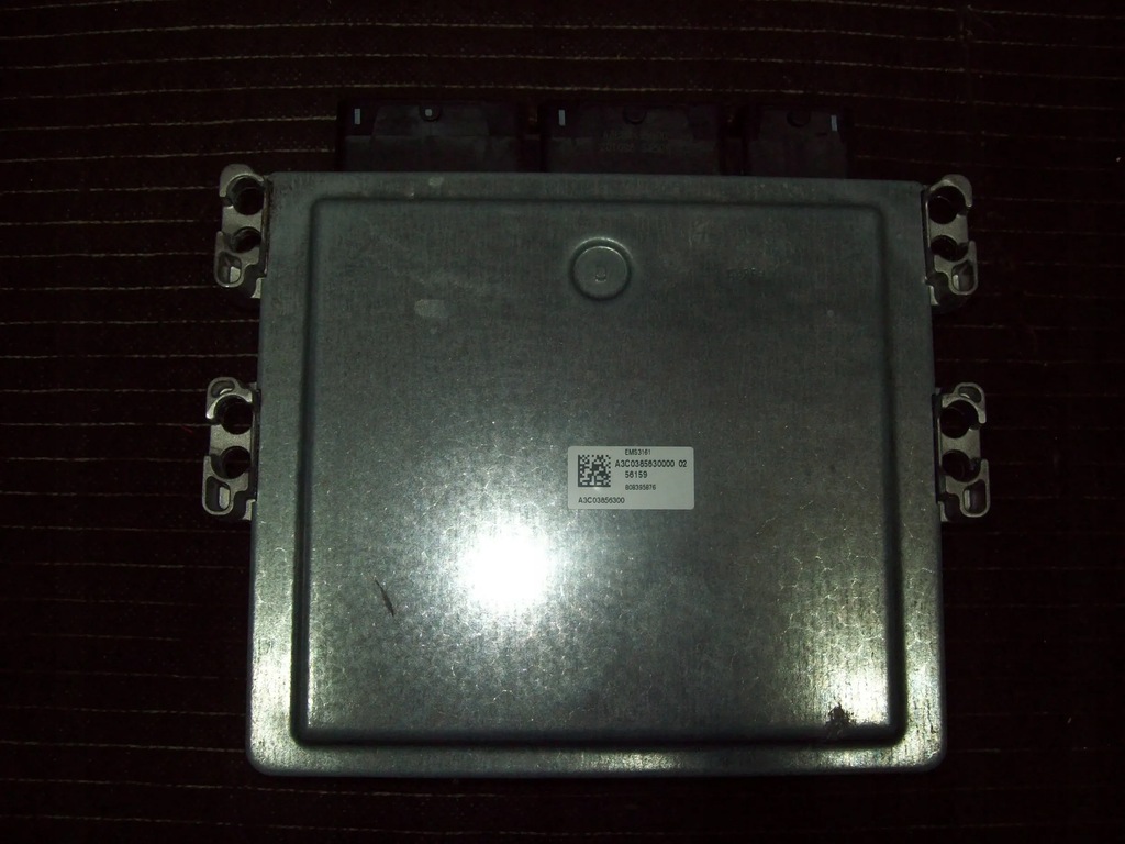 фото №9, Бортовий комп'ютер набір стартовий duster ii dacia 1.3 tce механічна коробка передач замок запалювання лічильник