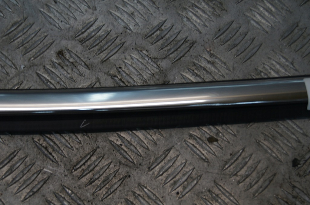 фото №4, Maserati levante молдинг дверь левый задняя 2016r