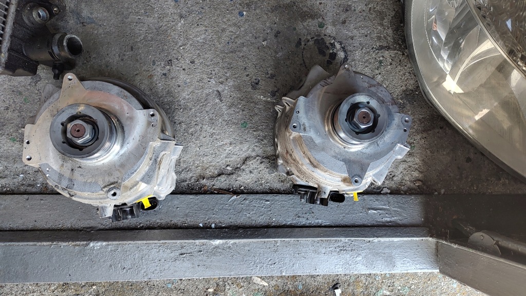 Audi vw генератор 4n0903028r Доставка