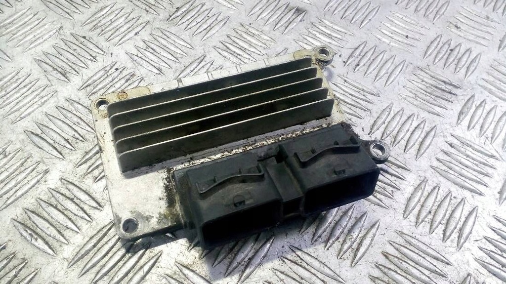 фото №1, Блок управления двигателя do renault clio 2 8200181482