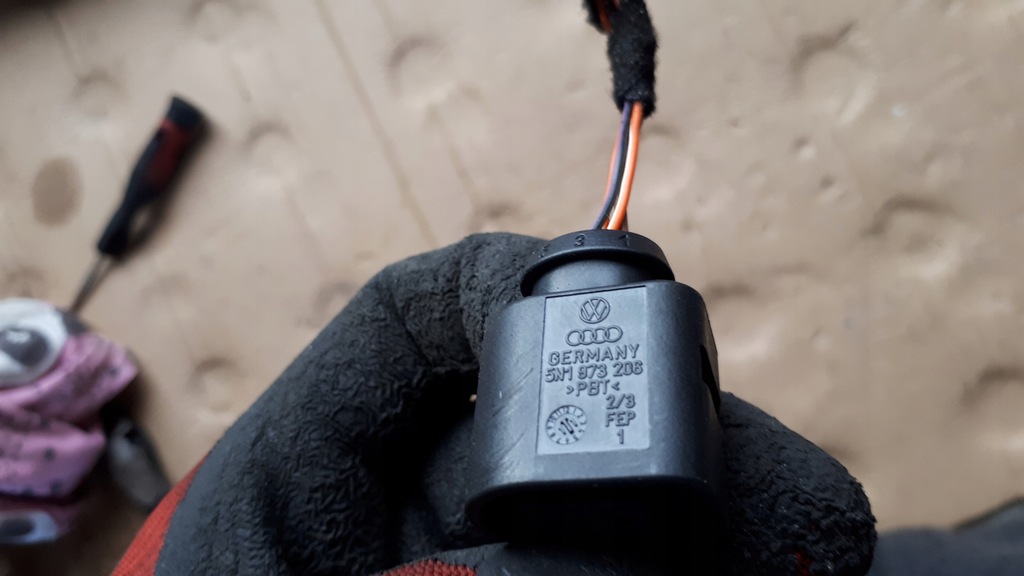 фото №8, S4 b8 a4 штекер датчика pdc перед 5n1973206 s5