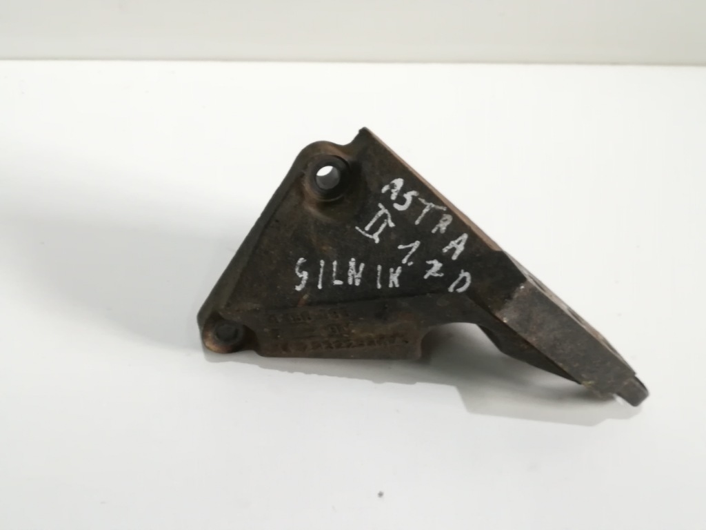 Купити Кронштейн двигуна права 1.7 dti isuzu opel astra ii g