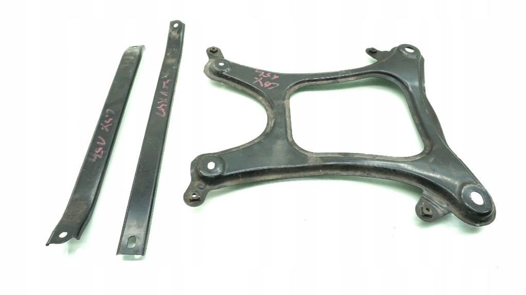 фото №1, Lexus lbx защита подвеска кронштейн кронштейн 2024r-