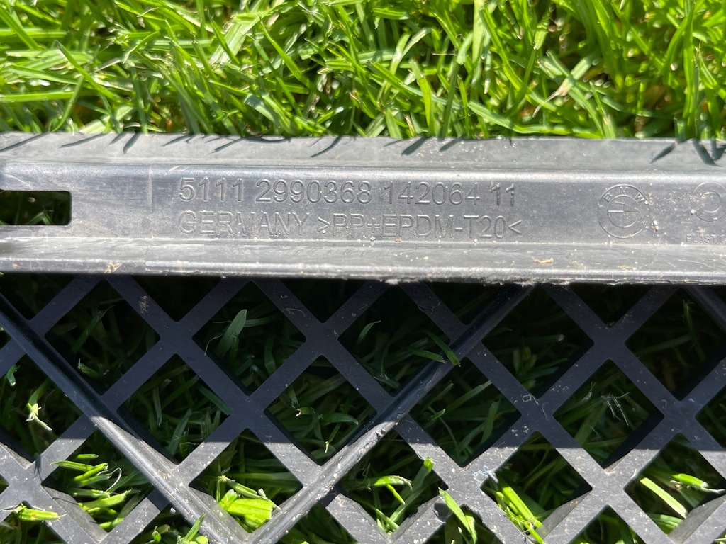 фото №13, Bmw x1 e84 середня решітка бампера перед 5111299036814206411