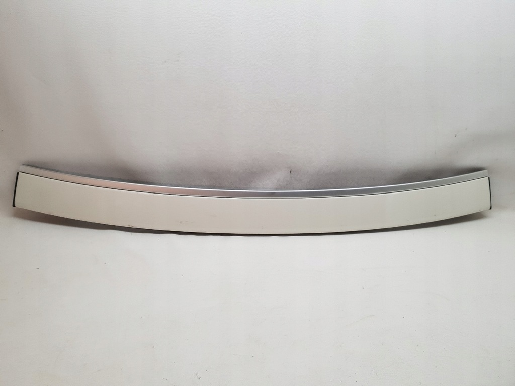 фото №1, Mercedes w205 ветрозащитный экран windshot спойлер a2057700900