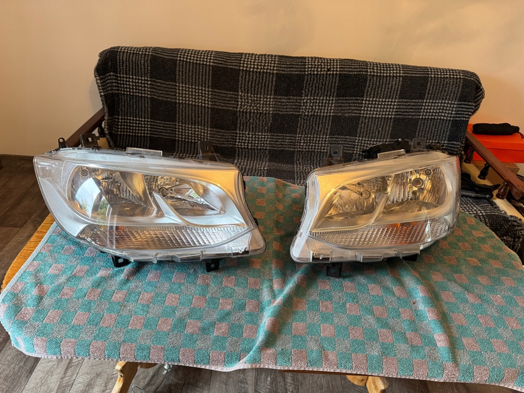 фото №1, Mercedes sprinter 907 910 лампы передние оригинальные