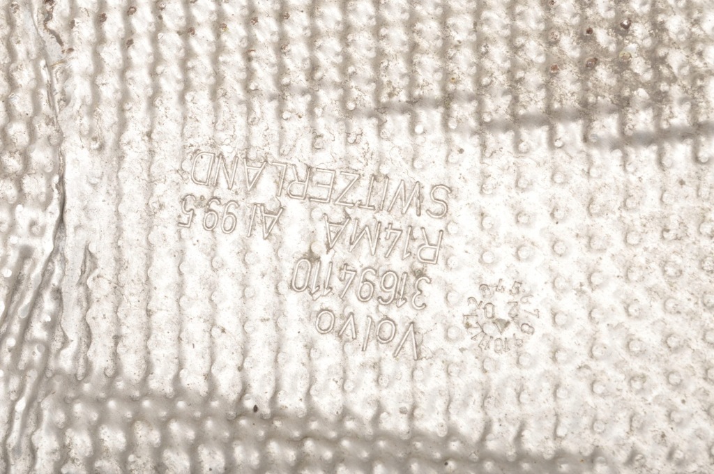 фото №4, Volvo xc60 ii t6 plug-in hybrid защита тепловая 31694110