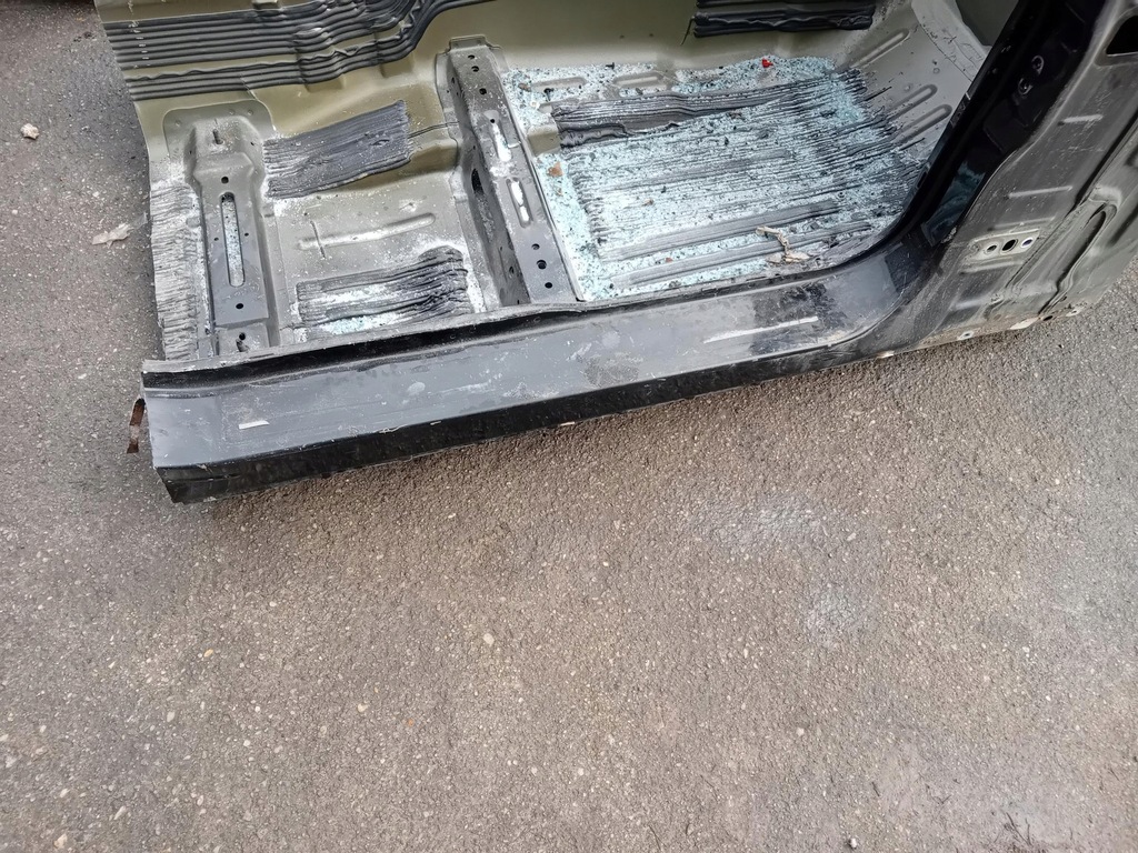 фото №1, Порог правый ford usa mustang gt 2011