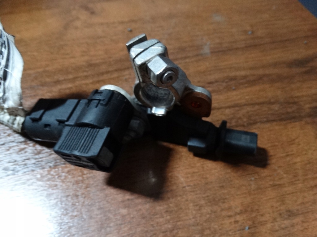 фото №3, Idealna kpl. клемма maserati 1