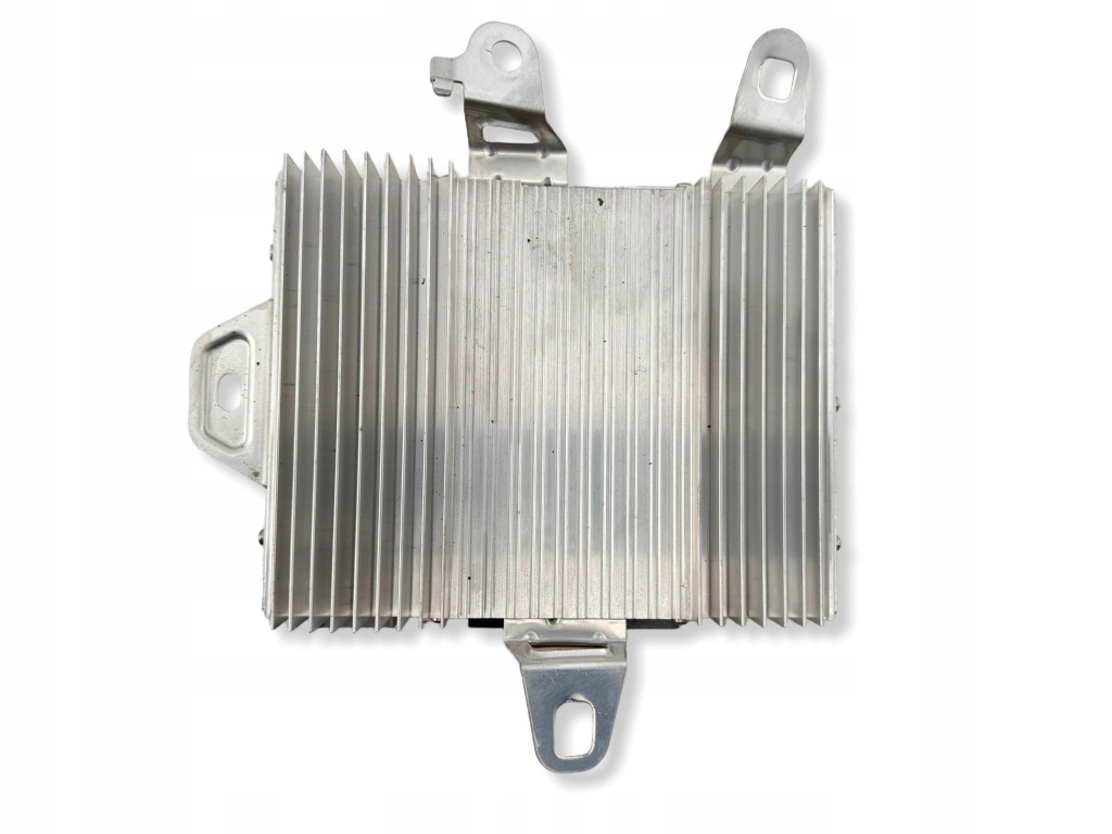 Купити 2023 tesla model y підсилювач 150715201b