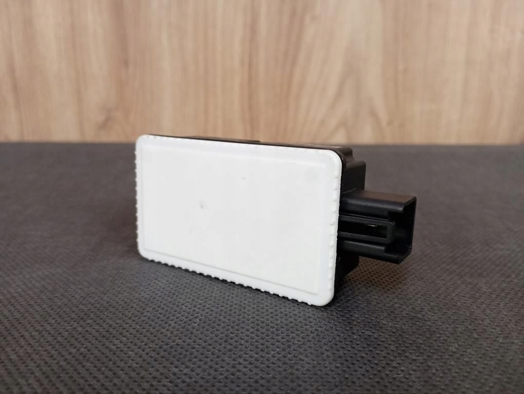 фото №1, Volvo v40 ii cross country модуль замка центрального 31268995