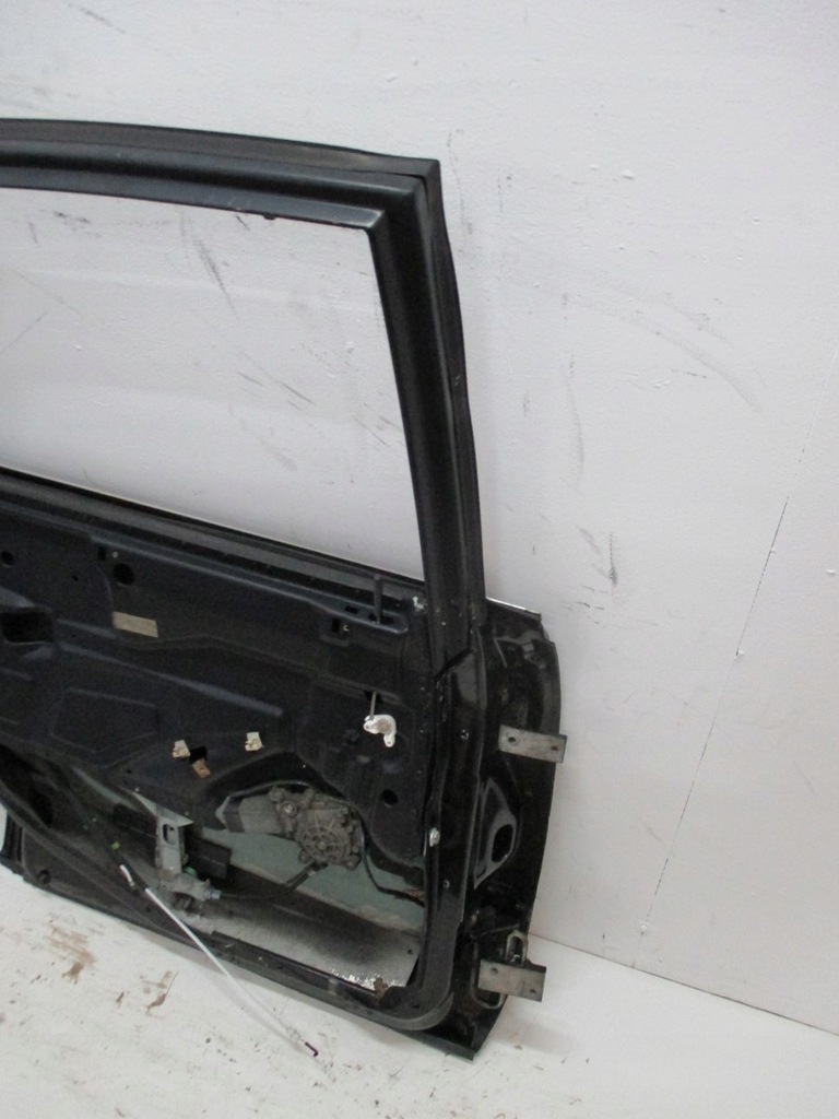 фото №8, Дверь левая задние audi a8 d2