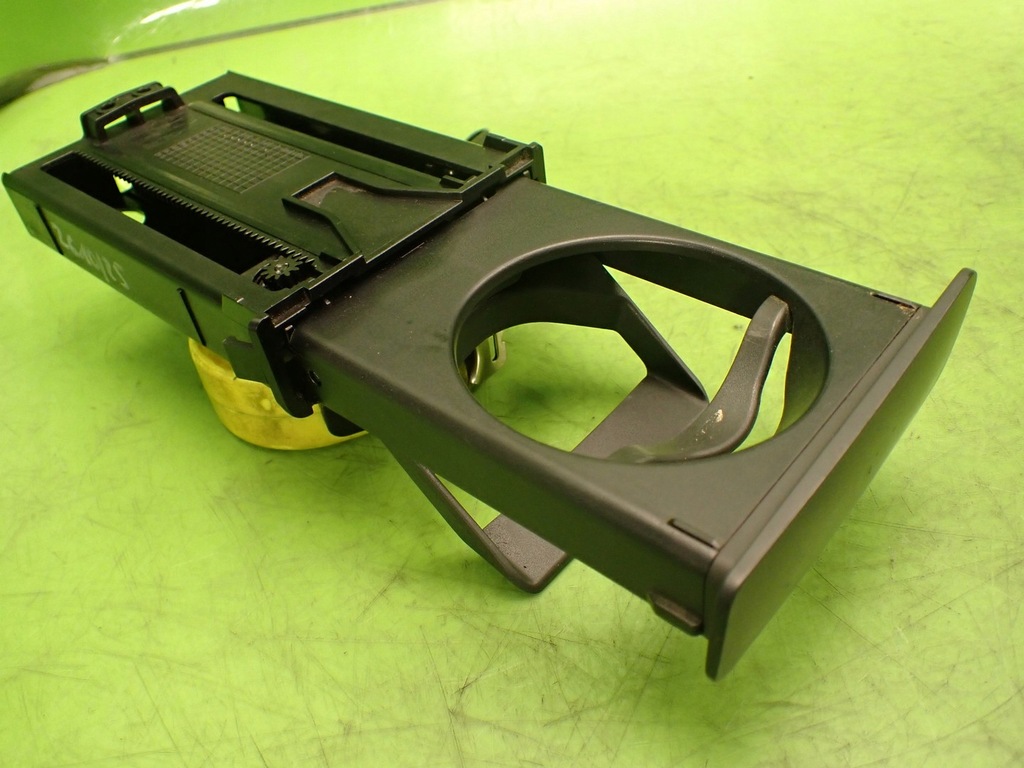 фото №1, Кронштейн na напитки кружки renault laguna iii 08r