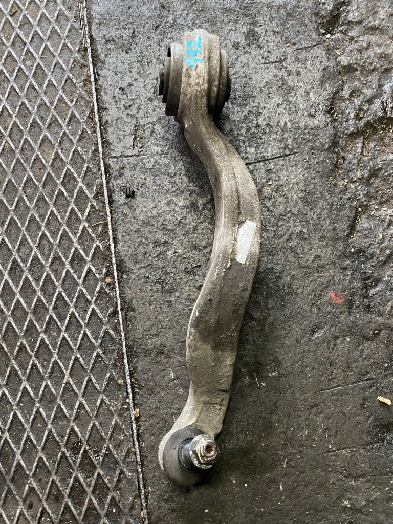 Купить 172 mercedes w128 cls рычаг передний левый