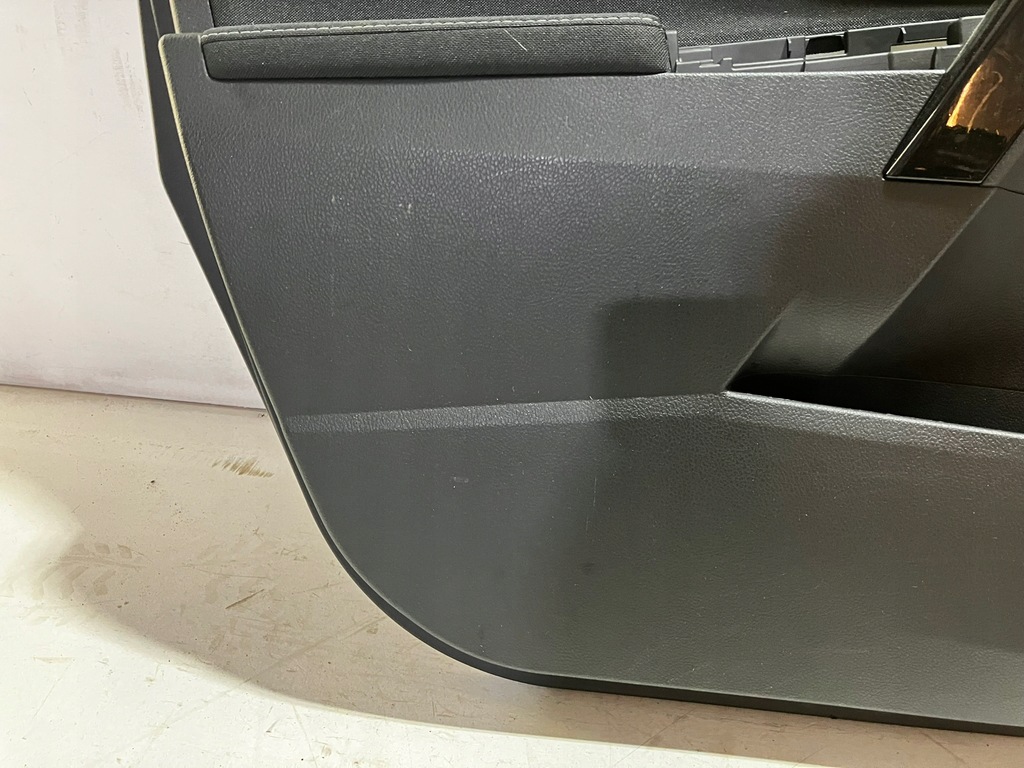 фото №11, Auris ii lift selection обшивка дверь левый перед