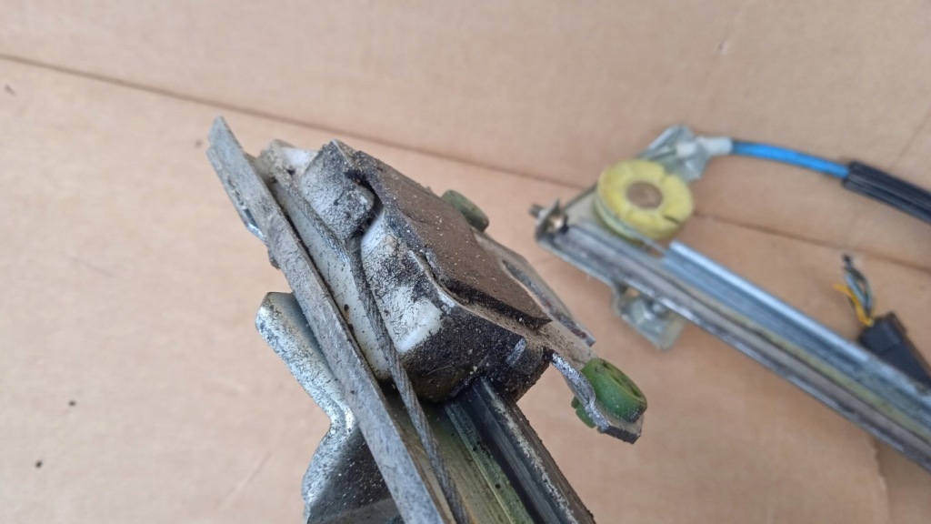 фото №4, Alfa romeo gt механизм моторчик стекло правый