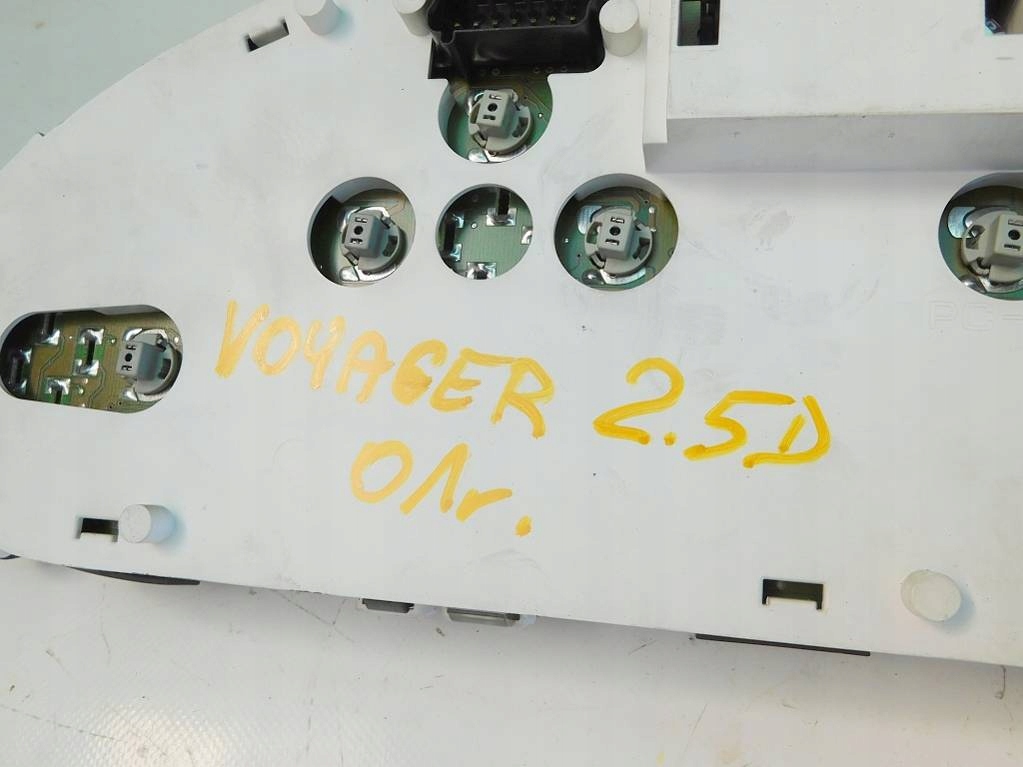 фото №6, Chrysler voyager iv 2.5crd 2001r счетчик приборы