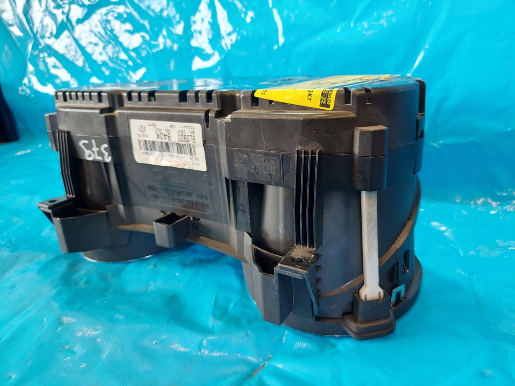 фото №10, Счетчик приборная панель skoda yeti 2.0 tdi 5l0920840k