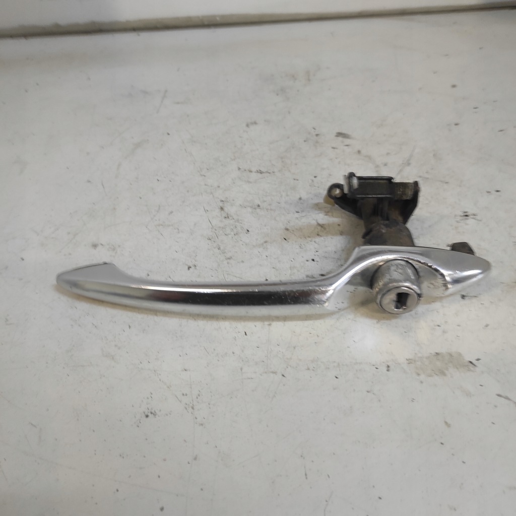 Купити Ручка права передня зовнішня alfa romeo 156