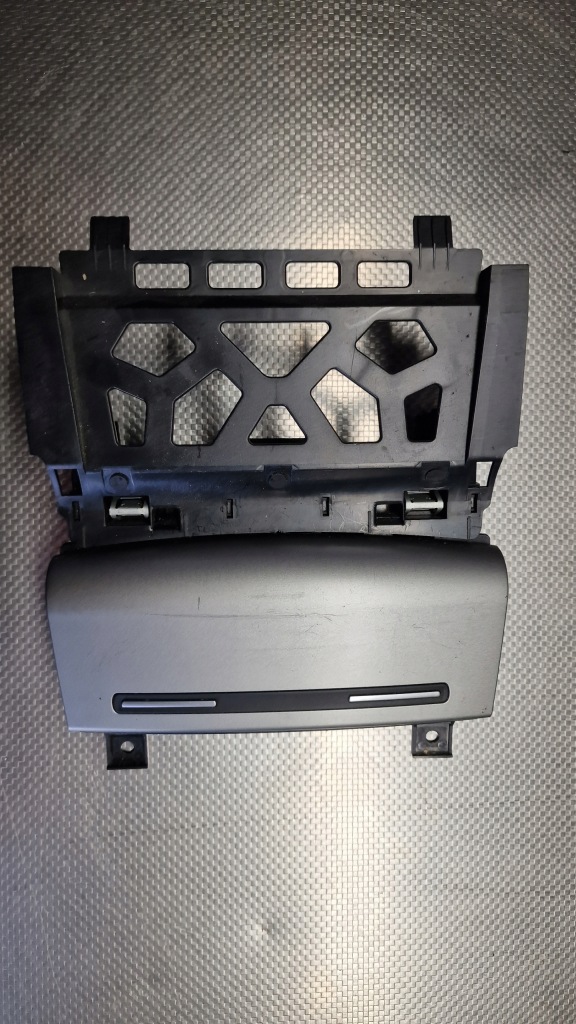 фото №1, Audi a3 8p lift пепельница перед 8p0857951