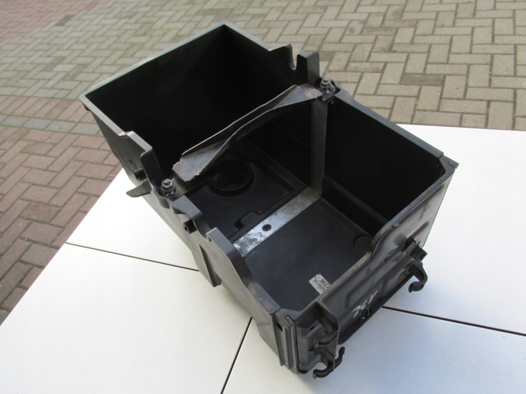 Купить Корпус аккумулятор kuga mk1 2,0 tdci 2012 год