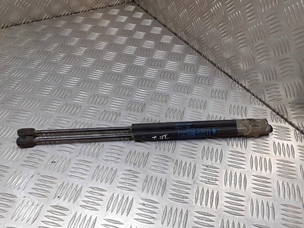 фото №3, Амортизаторы крышки задняя fiat idea 046830389