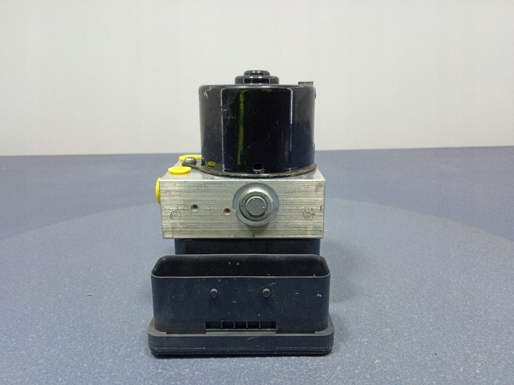 фото №4, Volvo s40 ii v50 1.6b 100km насос abs 30794730aa b4164s3