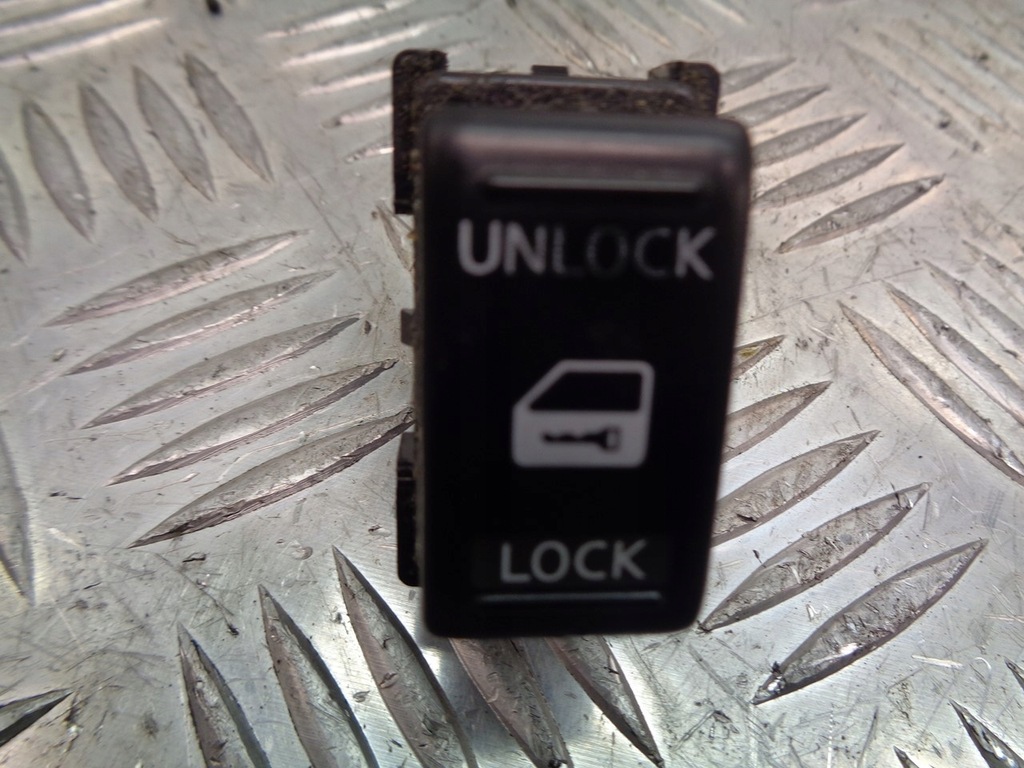 фото №1, Кнопка блокировка дверь nissan micra k12