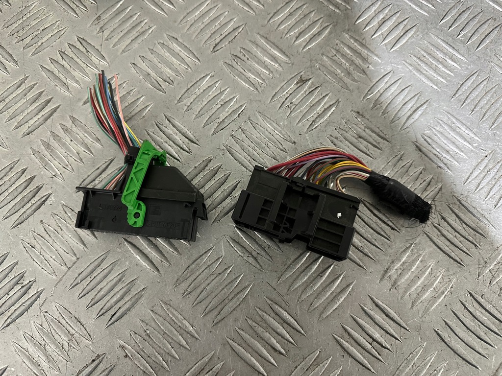 фото №5, Renault колодка штекер соединитель r2 1379324 1379325