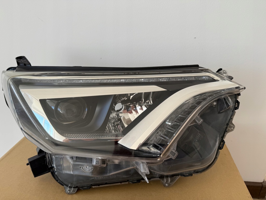 фото №11, Лампа перед правая toyota rav 4