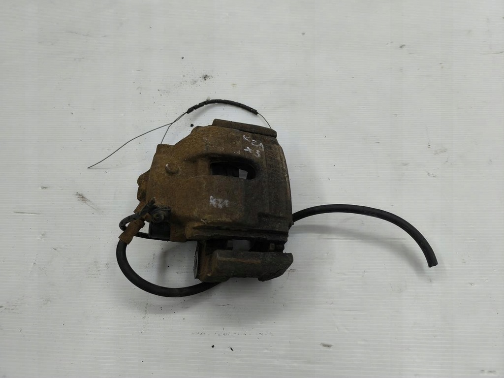 фото №1, Суппорт правый задняя bmw x3 e83 2.0d 150km