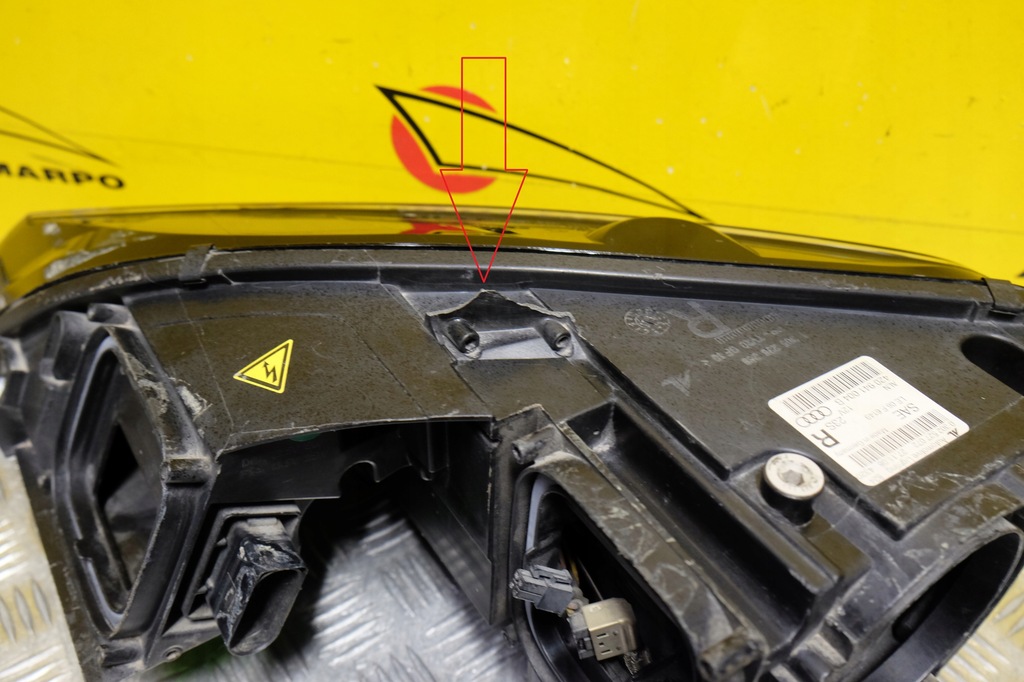 фото №10, Audi r8 2006- фара лампа ксенон з led права usa