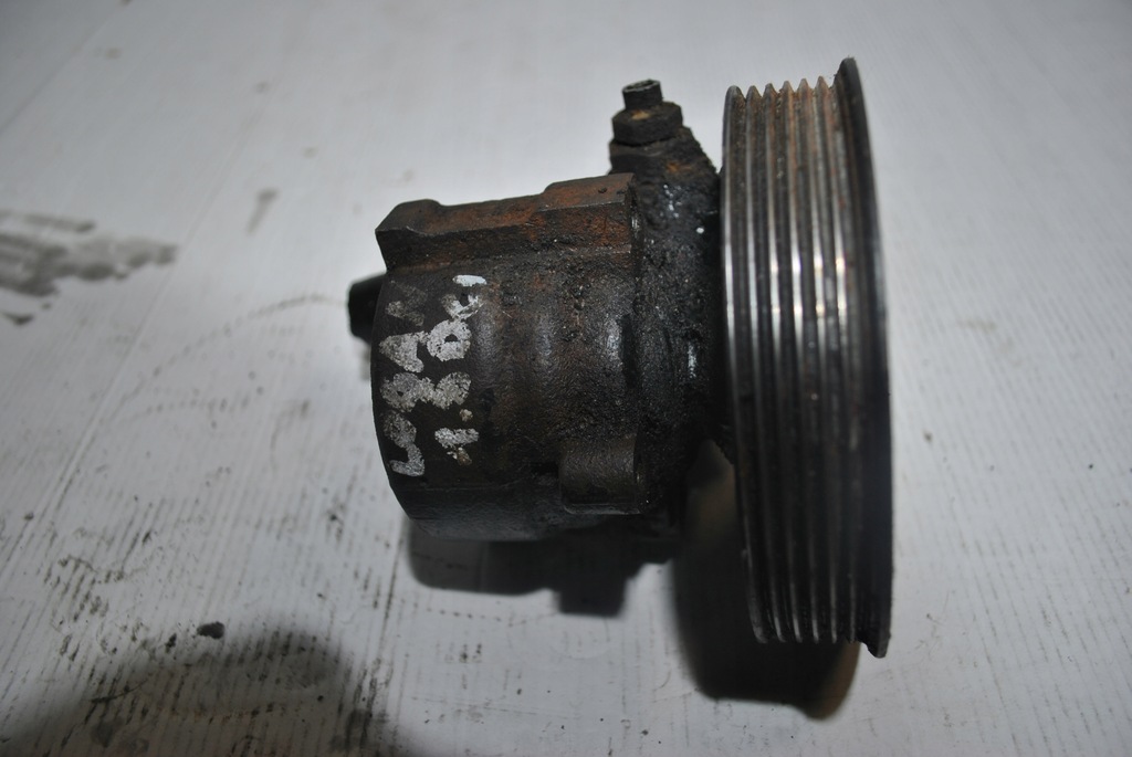 фото №4, Насос усилителя dacia logan 8200575303