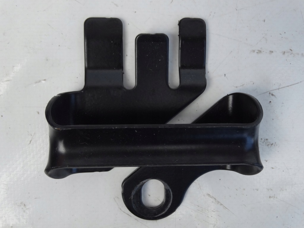 фото №1, Кронштейн направляющая поперечина a2048680022 mercedes w212