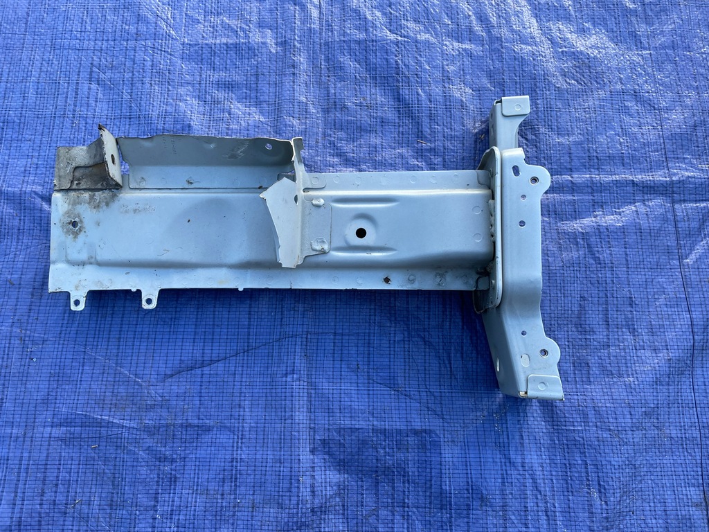 фото №1, Peugeot 308 t9 лонжерон чверть права