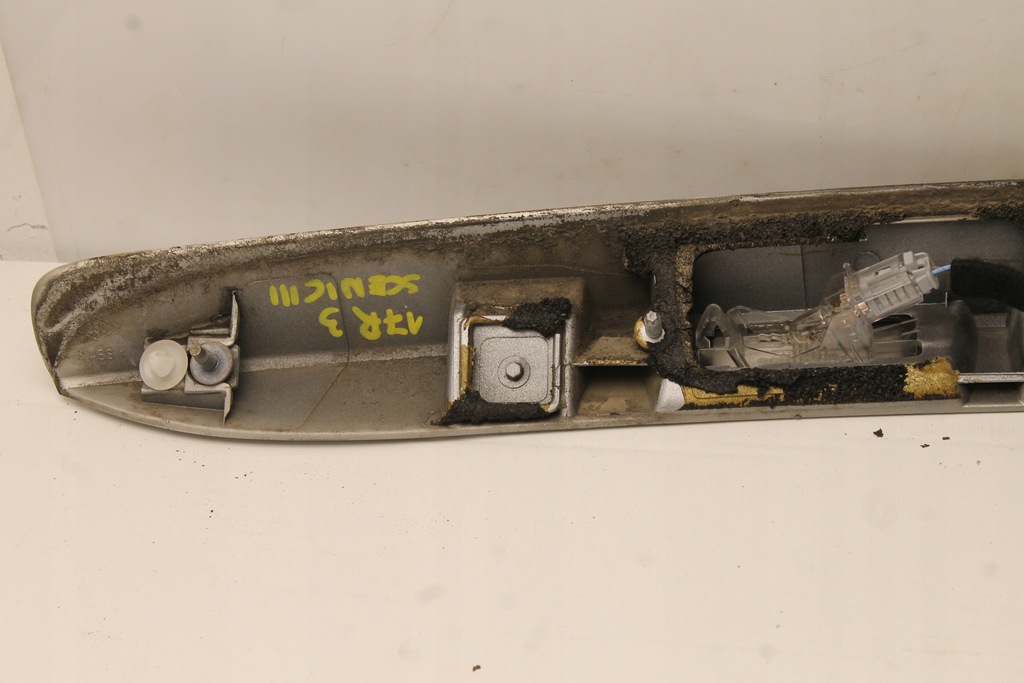 фото №10, Накладка крышки микровыключатель renault grand scenic iii 2010