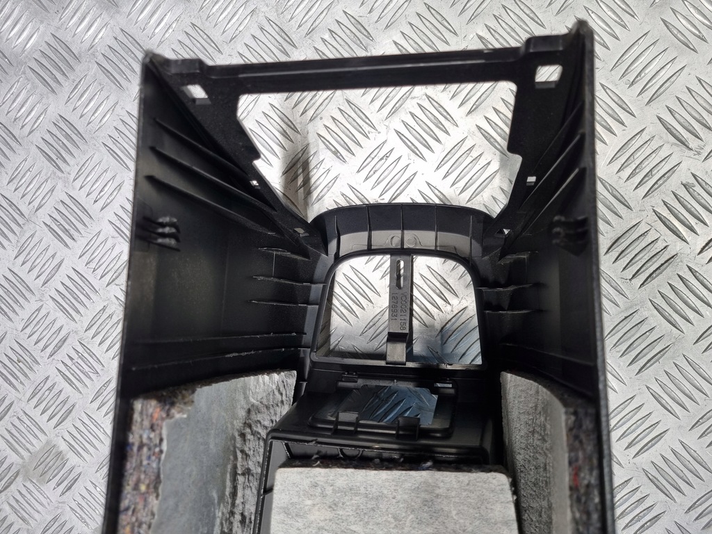 фото №14, Bmw f45 f46 тунель середній підлокітник 1278932