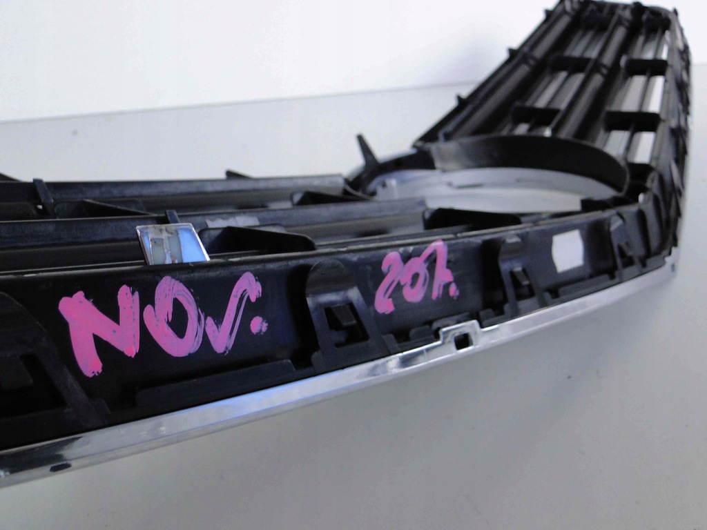 фото №10, Mercedes e klasa 207 c/a решётка радиатора решётка радиатора серебристый w207